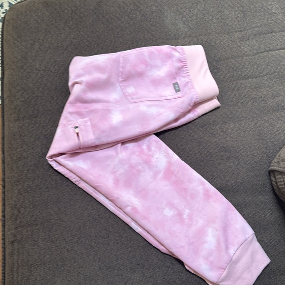 Figs pink marble 
Extra small petite joggers - Picture 2 of 3